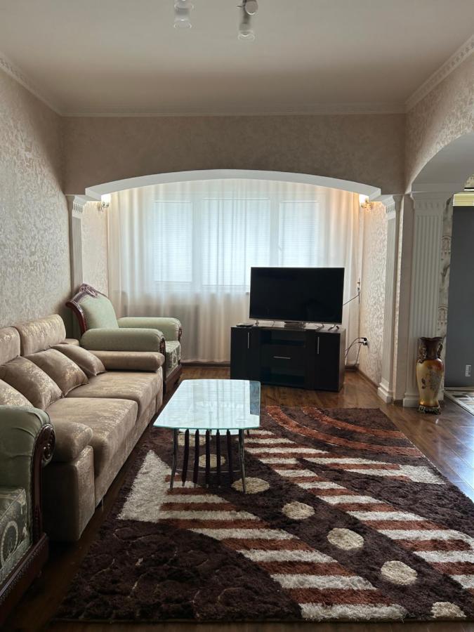 Comfort 2 Room Apartment City Center Tsum Tasjkent Buitenkant foto
